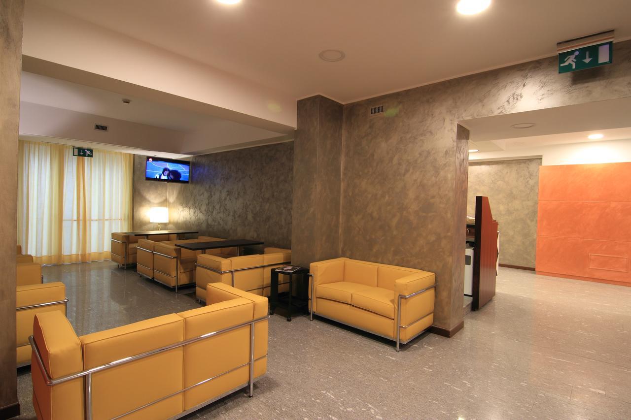 Hotel Metro Milán Exteriér fotografie